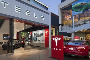 Tesla zažila ve Švédsku něco, co doma nezná. Tříletou stávku zaměstnanců