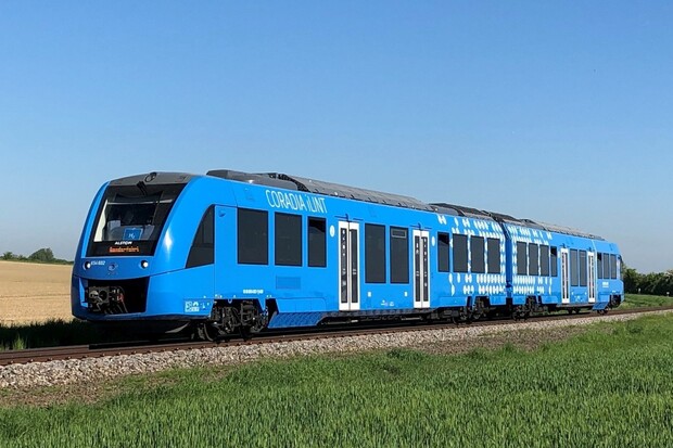 České dráhy představí v ČR první vodíkový vlak pro osobní dopravu na světě