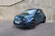 Chcete městskou stylovku s rychlým nabíjením? Testujeme pro vás nový Fiat 500e