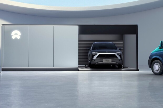 Výměnné baterie už tu byly. A budou zase