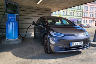 Švýcarsko vymýšlí nový model zdanění elektromobilů. Možná se stane precedentem