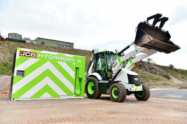 JCB představil svůj první vodíkový nakladač