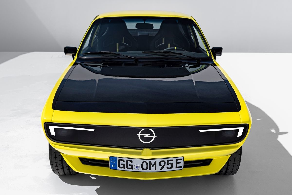 Opel chystá novou éru sportovních modelů. Poznáme je podle označení GSe ...