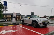 5 celkově nejúspornějších elektromobilů testu Zaostřeno na spotřebu