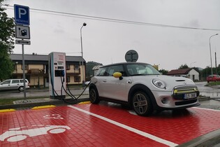 5 celkově nejúspornějších elektromobilů testu Zaostřeno na spotřebu