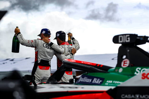 Puebla ePrix: Porsche vítězné, ale diskvalifikované. Mexický double připadl Audi