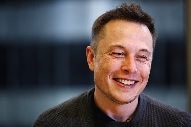 Elon Musk prozradil, jaká auta osobně využívá. Překvapení nečekejte