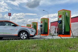 ČSOB Leasing a ČEZ společně otevírají rychlejší cestu k čistější dopravě