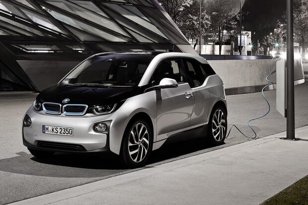 Nové BMW i3 prý už ve Frankfurtu. Přijde i ostrá verze i3S Performance?