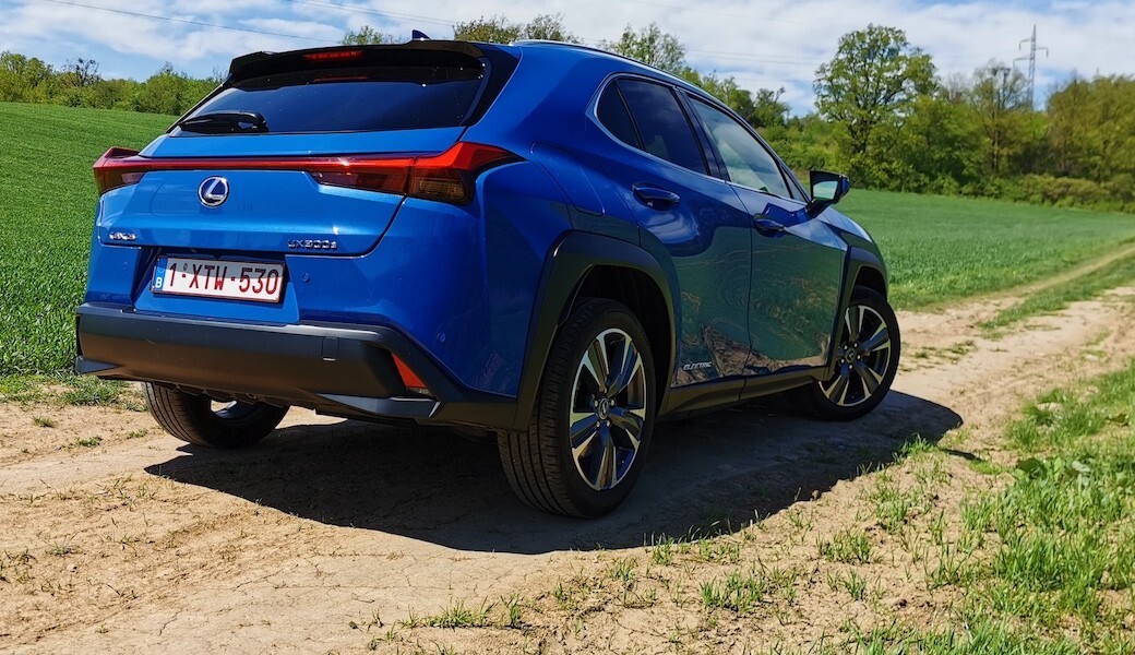 Lexus UX 300e