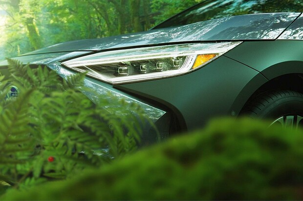 Subaru Solterra dostává konkrétní obrysy. Hrany nevycházejí z módy