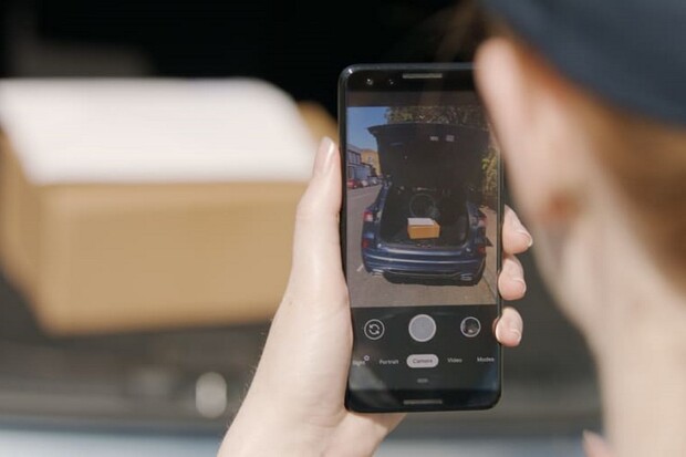 Doručovat zásilky do kufrů aut zkouší i Ford