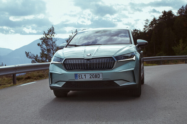 Registrace aut v Česku za srpen a září: trh klesá, ale elektromobily rostou