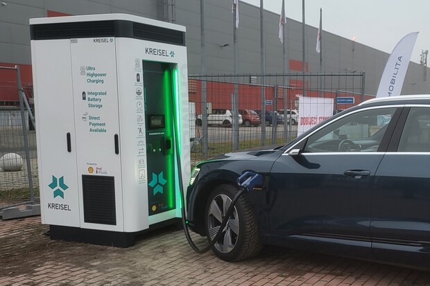 Vyzkoušel jsem nabíjecí monstrum Kreisel Chimero