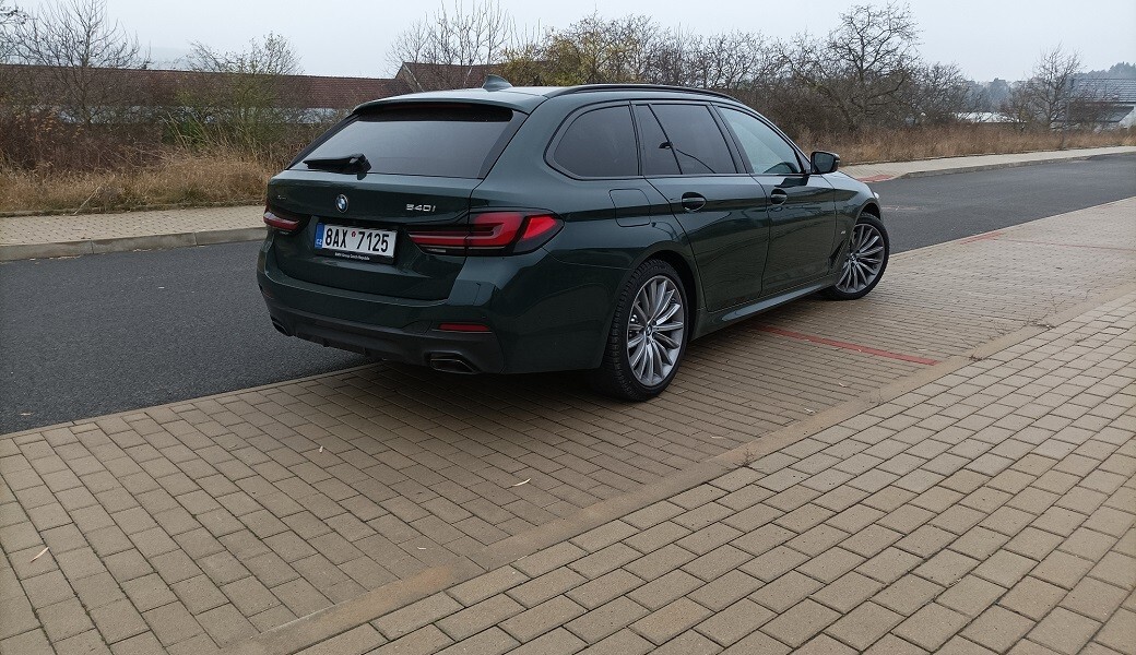 BMW 540i xDrive Touring