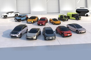 Greenpeace: palec dolů pro japonské automobilky. Dekarbonizace jim nevoní