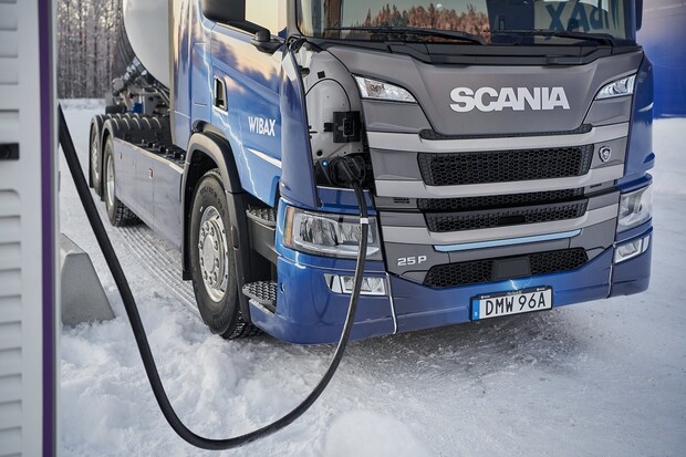 64tunový elektrický tahač bude jezdit po severním Švédsku
