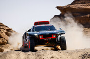 Audi RS Q e-tron mají další double, ale mnohé posádky skončily na duně – 10. etapa Rally Dakar 2022