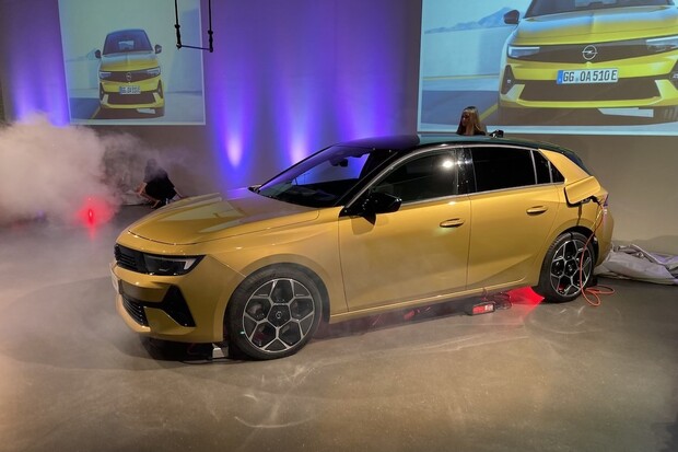 Opel zřejmě chystá elektrické překvapení v nižší střední třídě