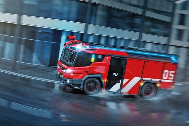 Berlínští hasiči se pochlubili dojmy z používání elektrického zásahového vozu
