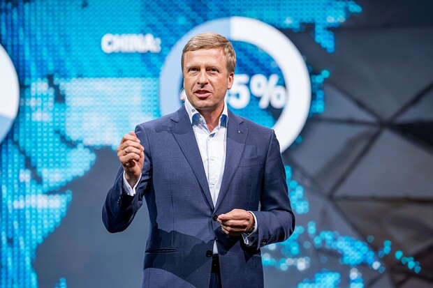 Další rebel. Proti předčasnému zákazu spalovacích motorů se ozval i šéf BMW