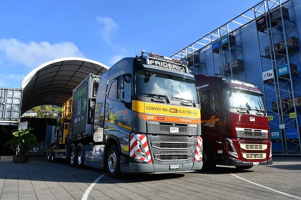 Švýcarsko má další bod. Vznikl tam první plně elektrický autotransportér