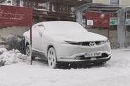 Test Mazdou MX-30 na delší trasu v zimě – Městským elektromobilem a s jedním čipem do Alp