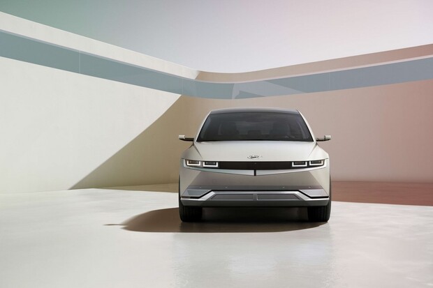 Hyundai vylepšil Ioniq 5, nabízí 77,4kWh baterii i digitální zrcátka