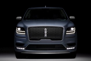 Lincoln začíná rozsáhle elektrifikovat. Dříve, než původně zamýšlel