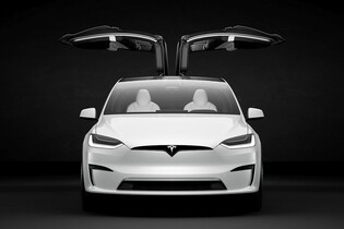 Nejrychlejší verze Tesly Model X strčila svým zrychlením do kapsy i Bugatti Veyron SS