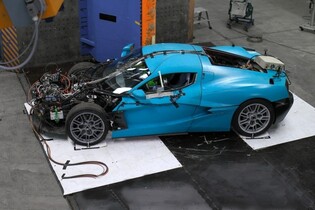 Rimac Nevera prošel crashtesty a dostane americký pas