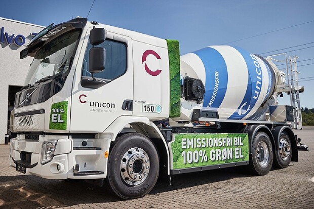 V Dánsku najdou uplatnění elektrické míchací vozy Volvo FM Electric