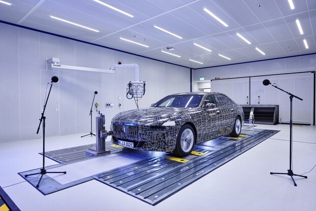 Nové výzvy pro konstruktéry. BMW i7 podstupuje před debutem tvrdé zkoušky