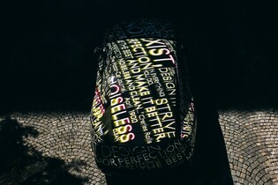 Rolls-Royce Spectre v pohybu. Dokonale bezhlučný, navzdory předpisům