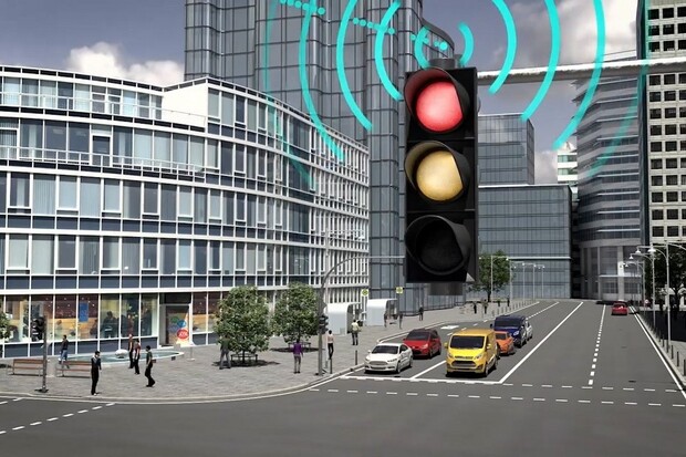 Inteligentní semafory Fordu rozsvítí vozidlům záchranného systému zelenou