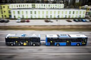 Mnichov testuje solární přívěs za autobus. Šetří překvapivým způsobem