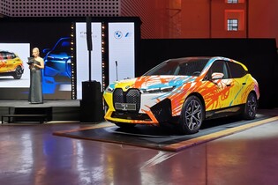 BMW iX jako umělecké dílo aneb vítězný projekt Re:design iX