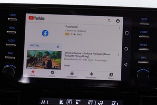 Zapomeňte na Android Auto. CarPC AADongle dostane do vozu plnohodnotný Android