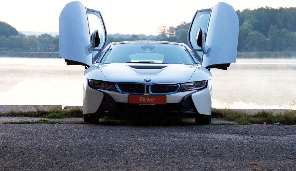 BMW i8