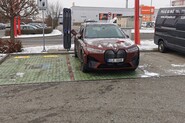 Jaká je reálná zimní spotřeba elektromobilu BMW iX v běžném provozu?