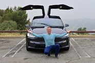Test Řídil jsem Teslu Model X Plaid. Táta, máma, děti, všichni předjeli Ferrari – Jízdní dojmy