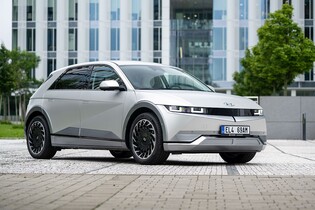 Hyundai spouští OTA, prapor pokroku drží Ioniq 5