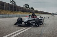 Nové formule se poprvé představí veřejnosti. Porsche už ukázalo záběry z jízdy