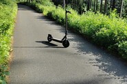 Test Sencor Scooter Two Long Range 2021 – Levná elektrická koloběžka do rovinatého města s kvalitními cestami