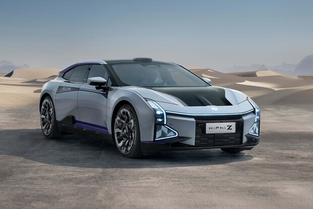 Nový elektromobil Hiphi Z GT a Volkswagen ID. Buzz i Mercedes EQE AMG v Česku