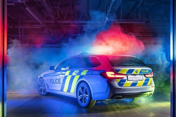 Mild hybridní BMW 540i xDrive Touring nastoupila do služby u Policie ČR