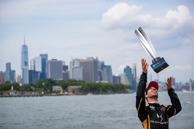 New York ePrix: nedělní pokračování ovládl da Costa, šampionát má nového lídra