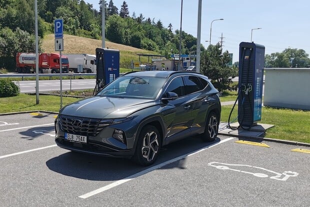 Vyhodnocujeme spotřebu i náklady plug-in hybridu Hyundai Tucson PHEV