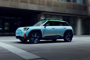 Šéf VW možná skončí v Tesle, studie Mini Aceman a levný elektromobil Hyundai