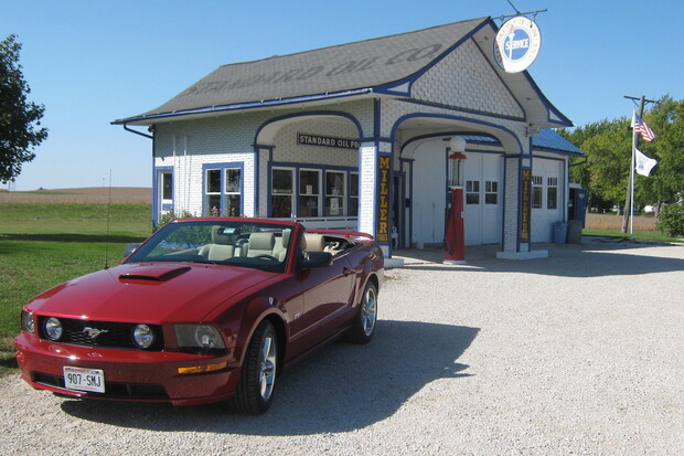 Legendární Route 66 elektromobilem? Pak by vám neměl uniknout tento web